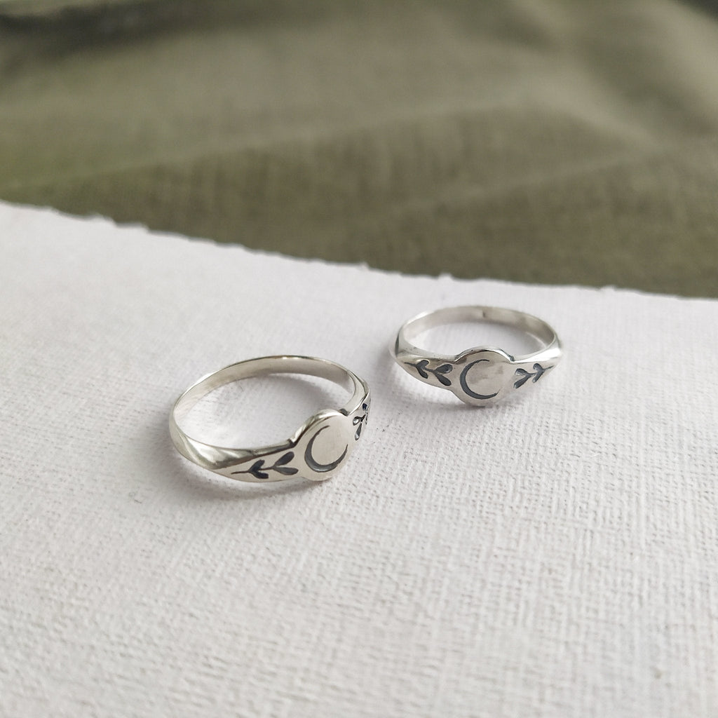 Folk Art ring with crescent moon | Silver - Folklorika