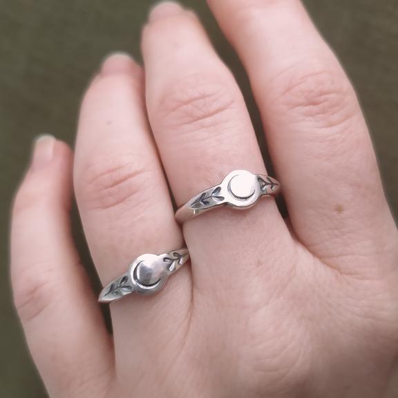Folk Art ring with crescent moon | Silver - Folklorika