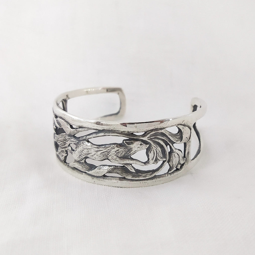 Journey' Running Wolf cuff - Folklorika