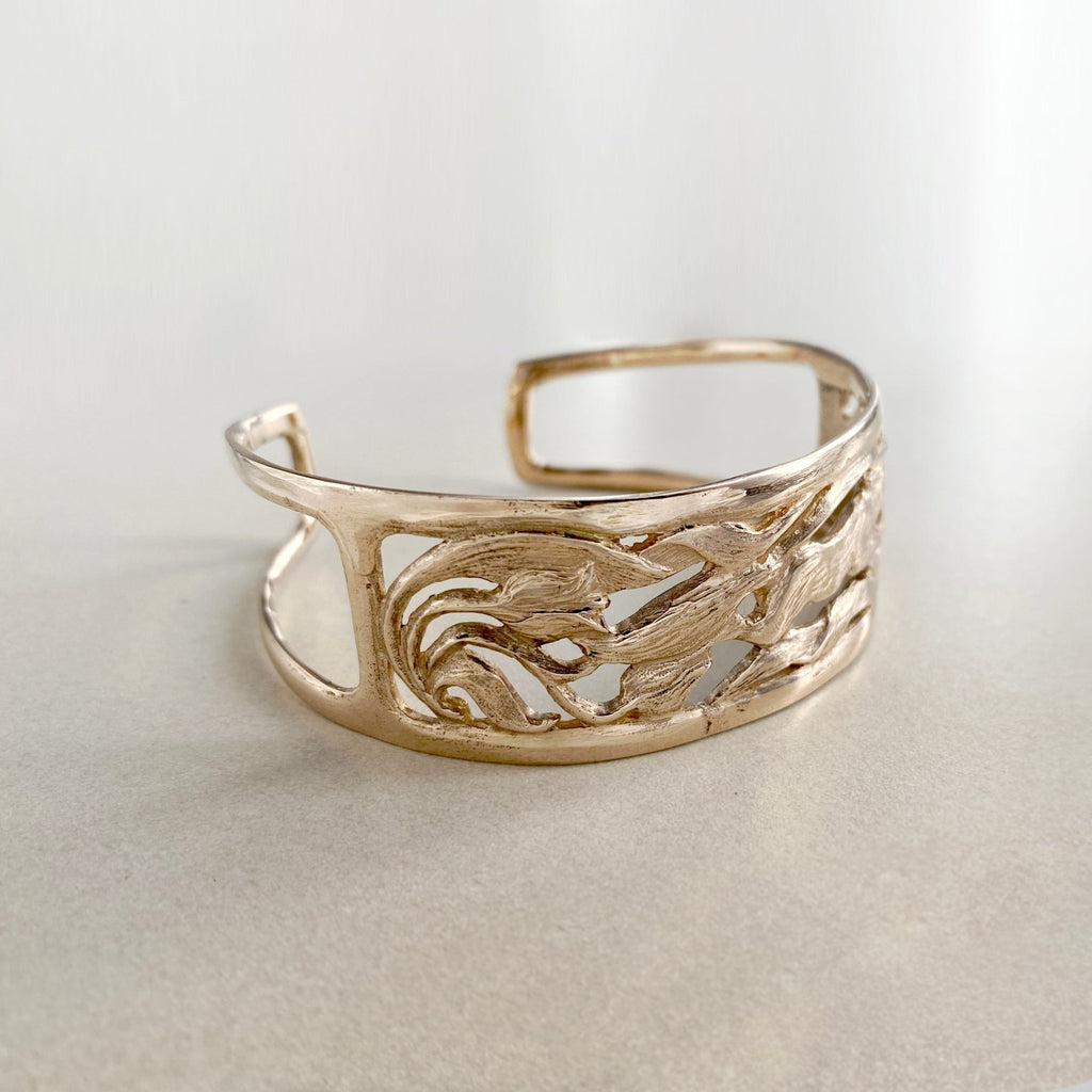 Journey' Running Wolf cuff - Folklorika