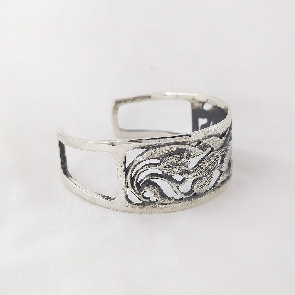 Journey' Running Wolf cuff - Folklorika