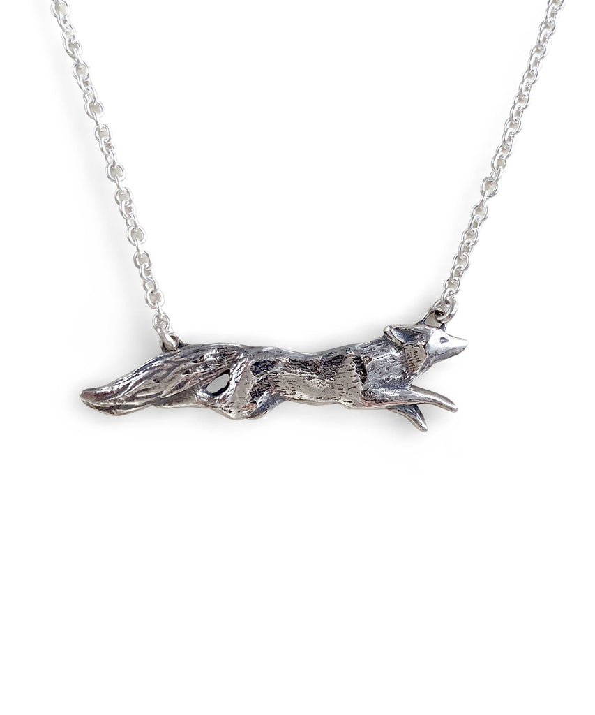 Running Wolf pendant | Silver - Folklorika